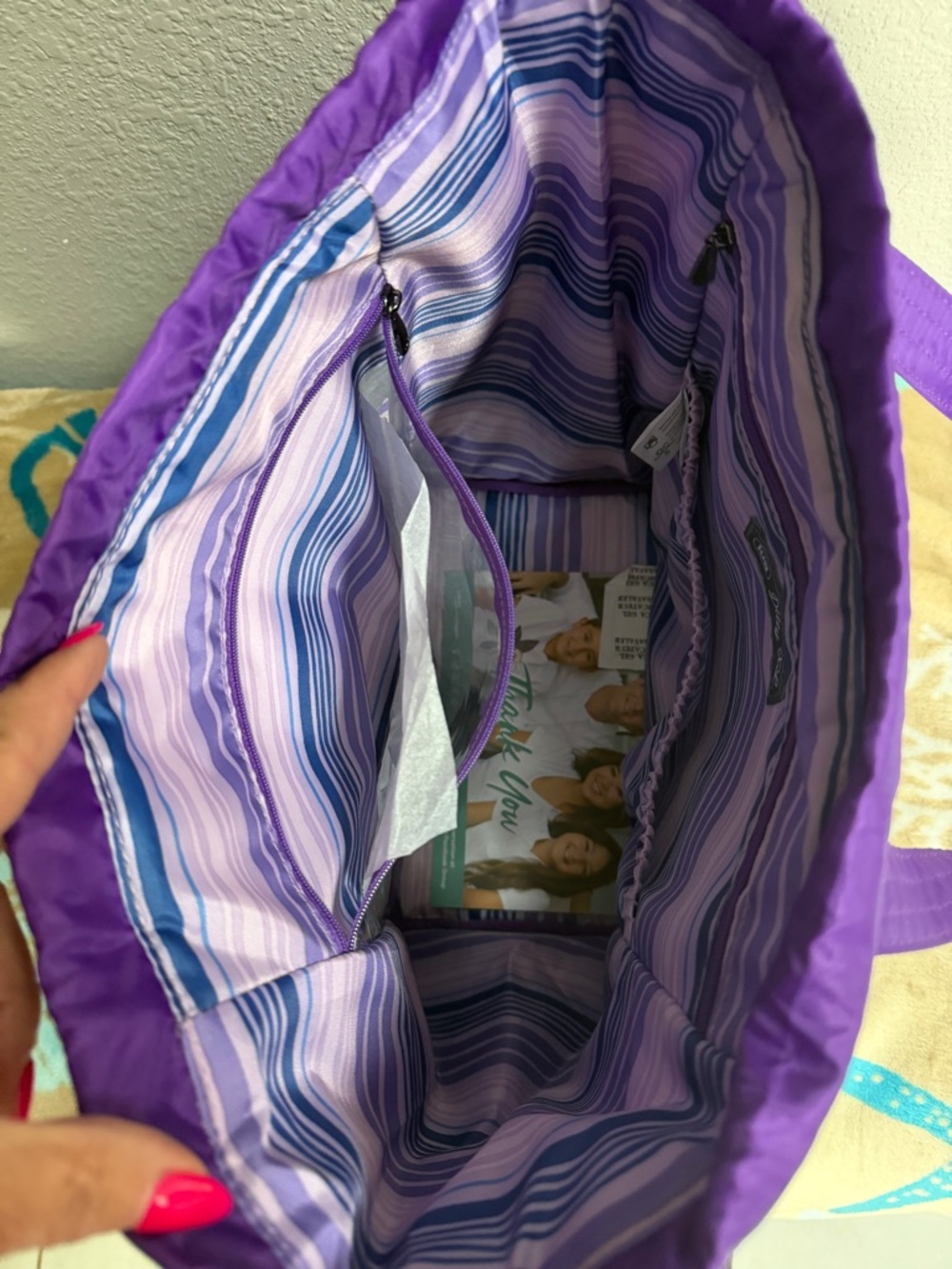 Lug DITTY XL Tote Bag~Grape Purple~NEW in packaging~Lightweight Everyday Carry - Picture 6 of 11